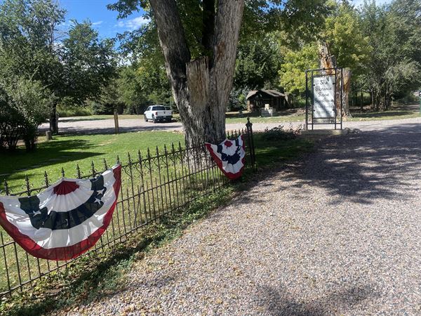 The Red Rosebud Bed & Breakfast