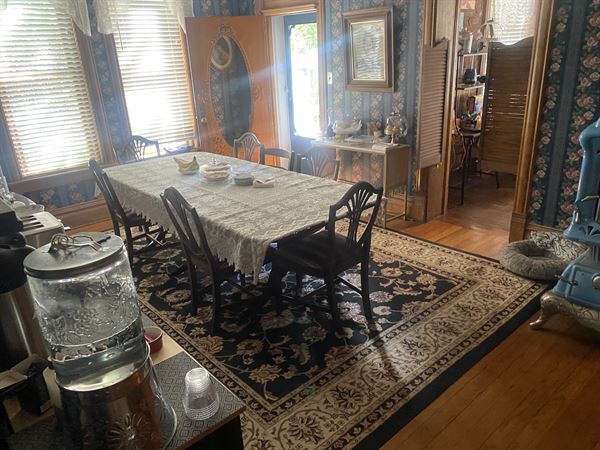 The Red Rosebud Bed & Breakfast