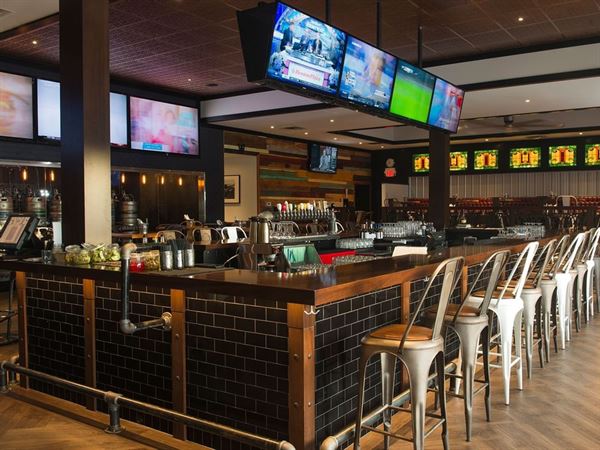 Carriage House Hotel & Conference Centre