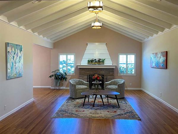 Burlingame Woman's Club (BWC)