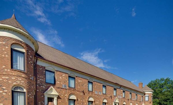 Best Western Plus - Governor's Inn