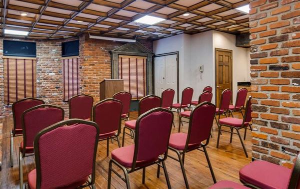 Best Western Plus - Governor's Inn