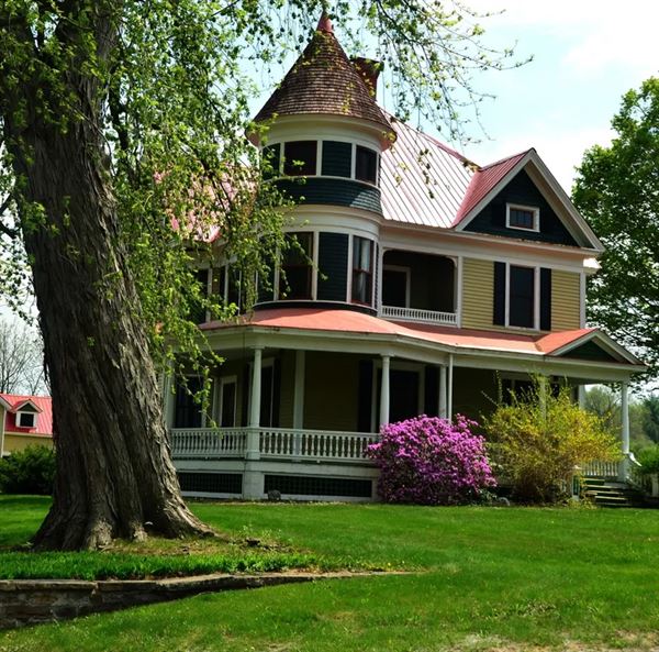 The Barns at Edgemont Inn