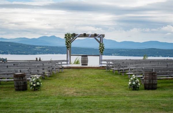 The Barn at Top of World