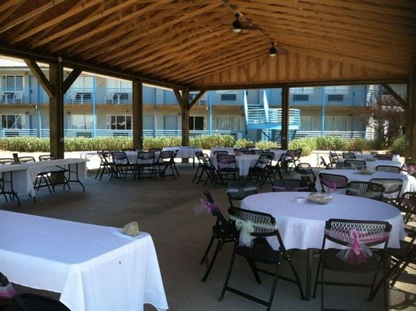 Commodore Perry Inn And Business Center