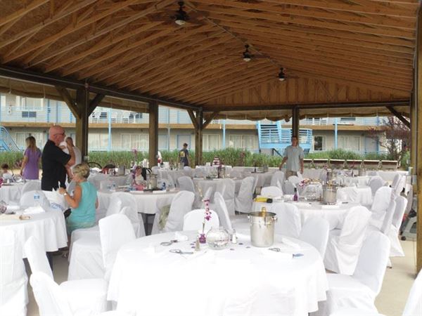 Commodore Perry Inn And Business Center