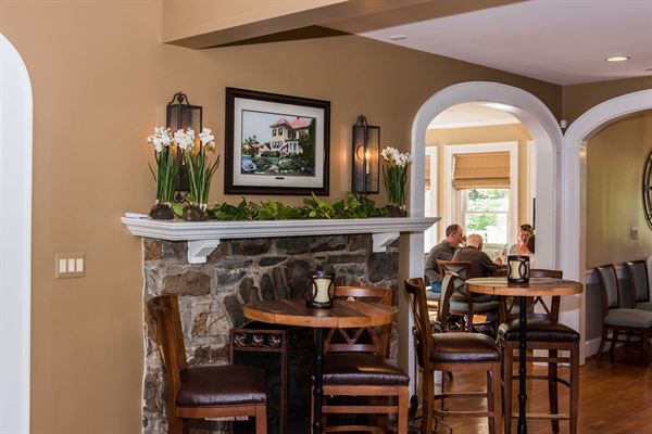 West End Wine Bar & Pub