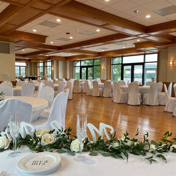 The Anchor Room at Wando River Grill