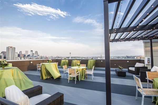 Fairfield Inn & Suites Denver Downtown Rooftop Patio