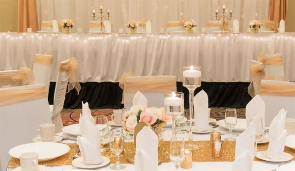 Doubletree by Hilton Grand Rapids Airport