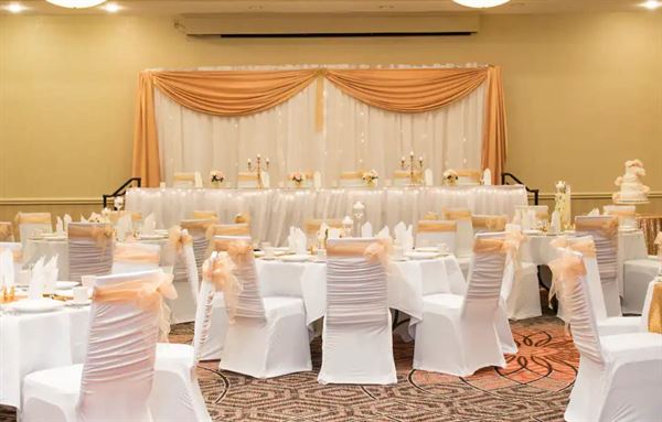 Doubletree by Hilton Grand Rapids Airport