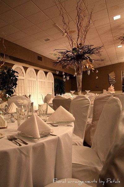 Vernon's Cafe Ristorante & Lounge