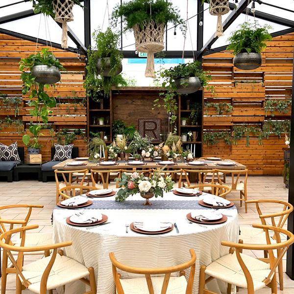 Twenty Eight Restaurant and Lounge