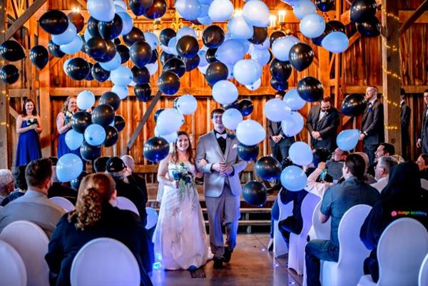 Springbrook Events - Rustic Barn & Chapel