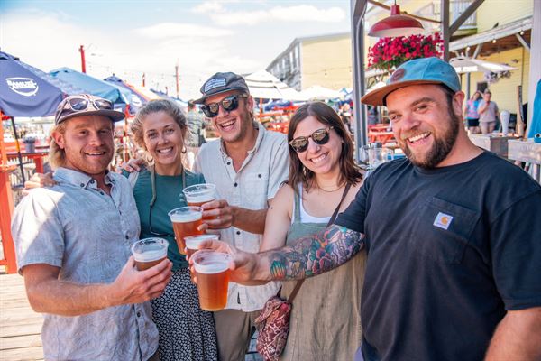 Porthole Restaurant & Pub