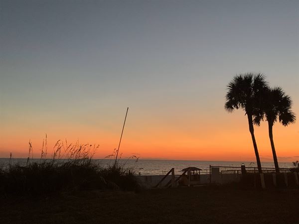 Beachcomber Beachfront Hotel