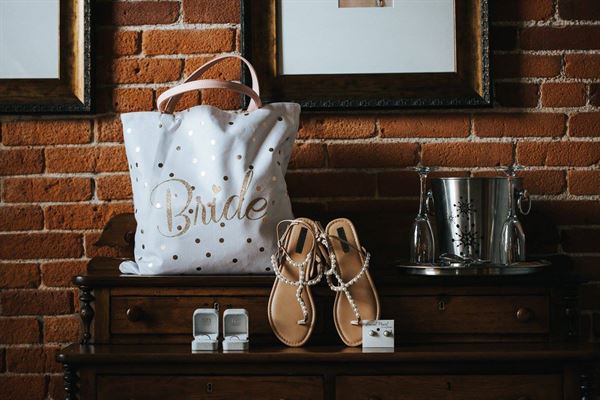 The Black Hawk Hotel and Bar Winslow