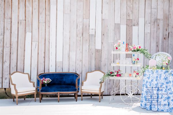The Bicentennial Barn