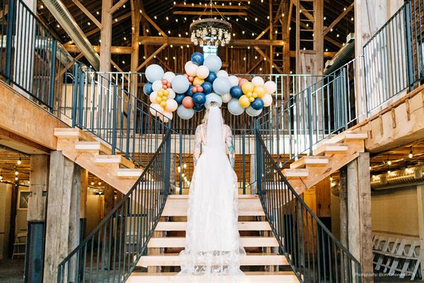 The Bicentennial Barn