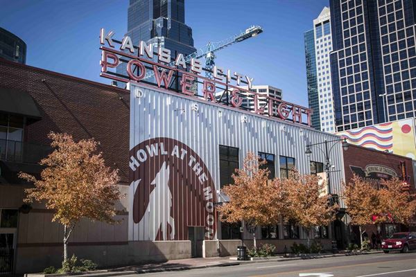 Howl At The Moon - Kansas City