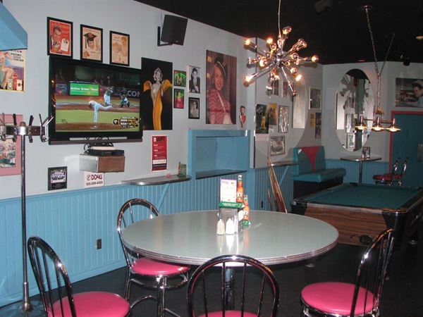 Melanie Pringles Restaurant