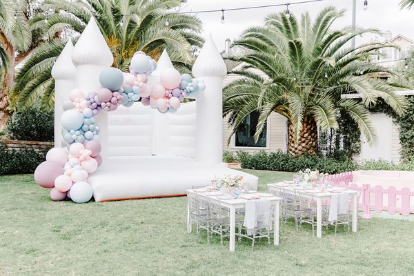 The Lighthouse at Glen Cove Marina