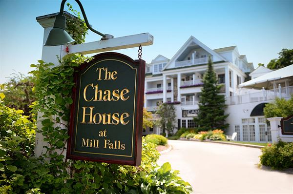 Mill Falls at the Lake