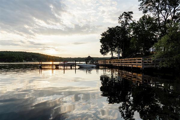Mill Falls at the Lake