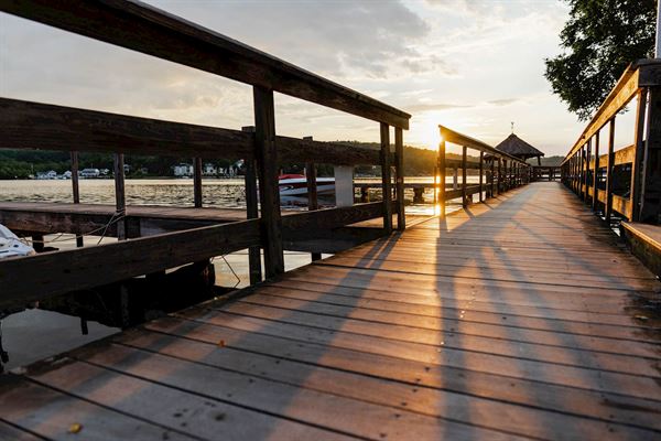 Mill Falls at the Lake