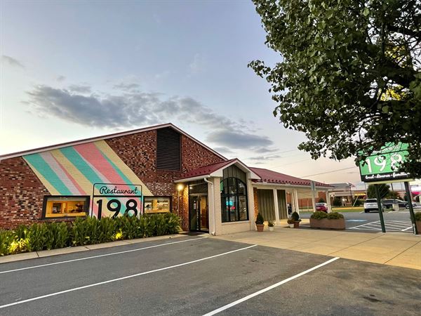 Restaurant 198