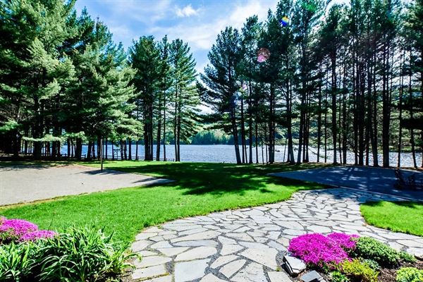 Maine Lakeside Resort & Event Center