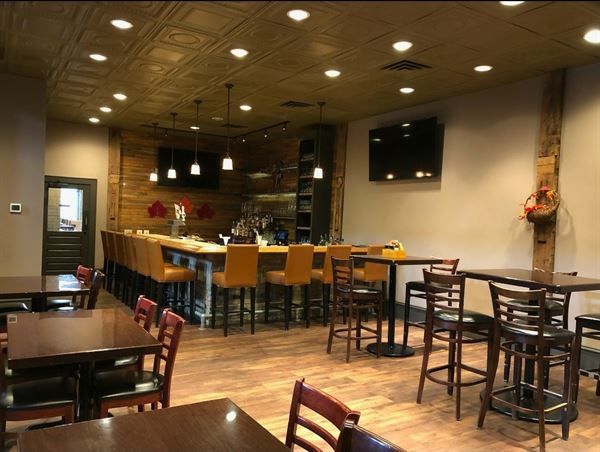 The Slinger Dance Hall @ Town 9 Tap