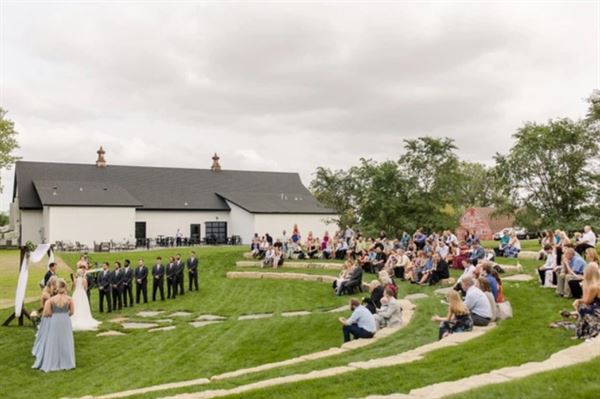 Lone Oak Farm Event Venue LLC