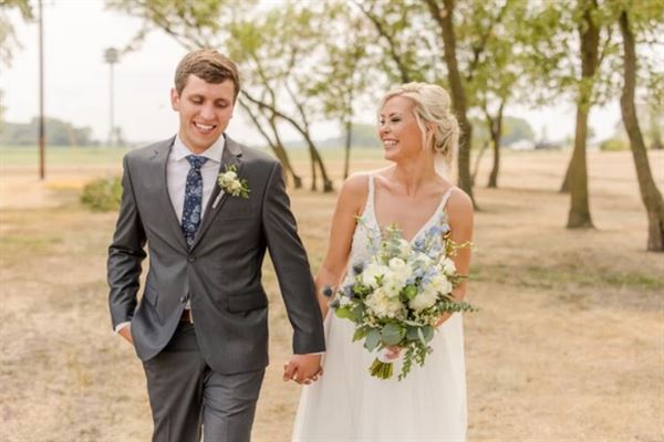 Lone Oak Farm Event Venue LLC