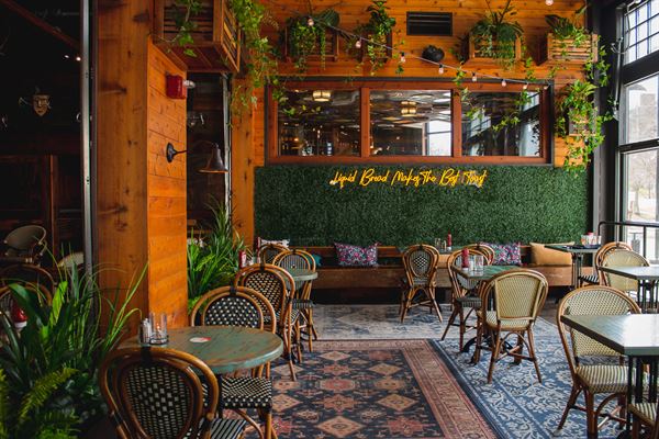 Café Hollander Hilldale