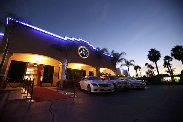 L.A. Banquets - Glenoaks Ballroom