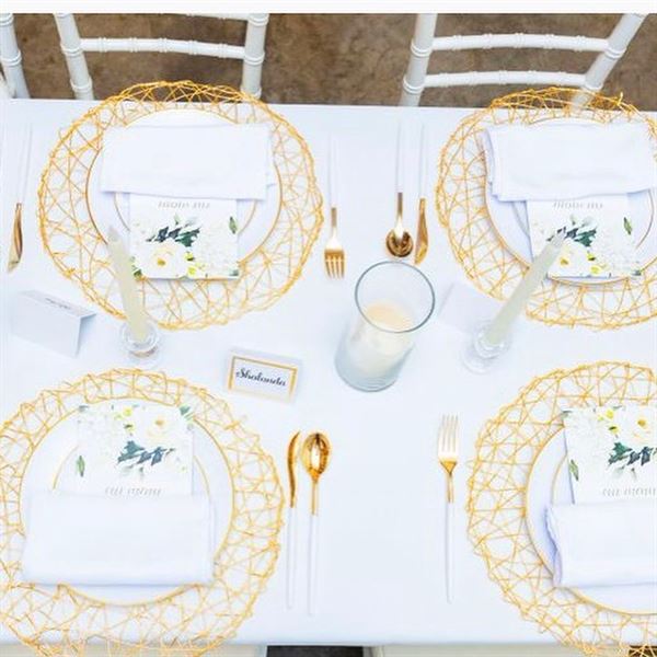 A Lady's Touch of Elegance, by Melanie