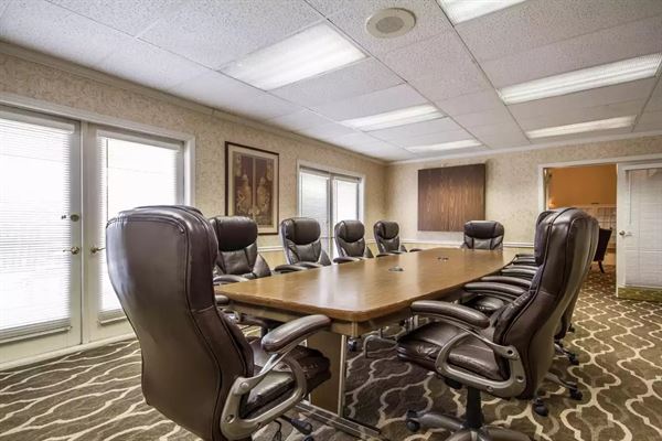 Comfort Suites Appleton Airport