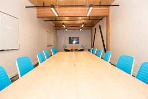 Garry Oak Boardroom