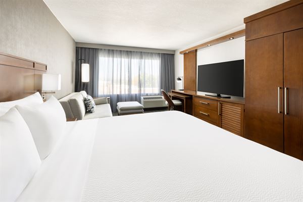 Courtyard by Marriott Los Angeles-Woodland Hills