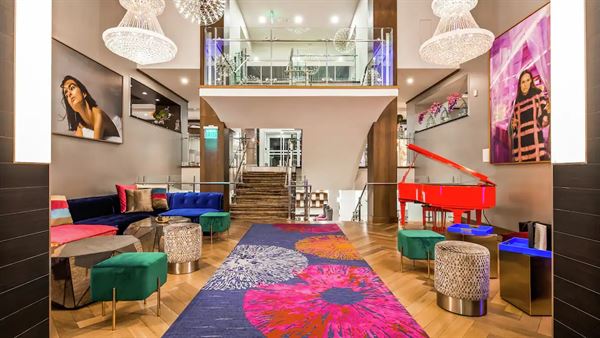 The Kingsley Bloomfield Hills - a DoubleTree by Hilton