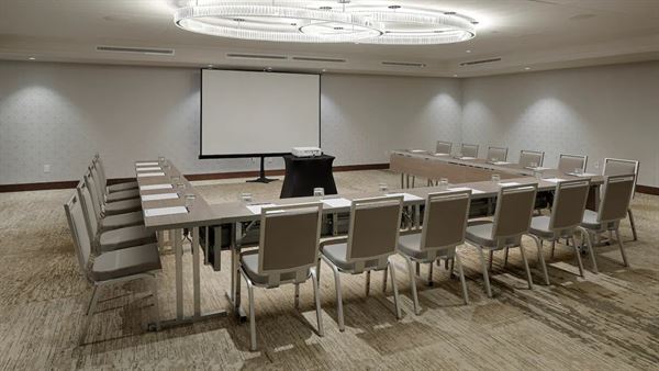 The Kingsley Bloomfield Hills - a DoubleTree by Hilton