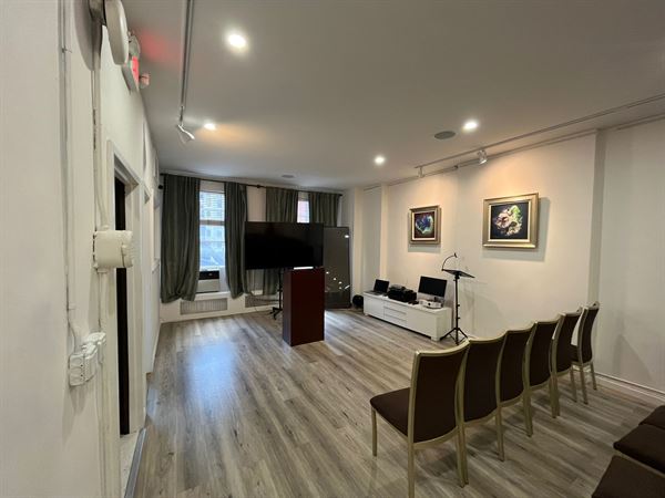 Broadway Gallery New York