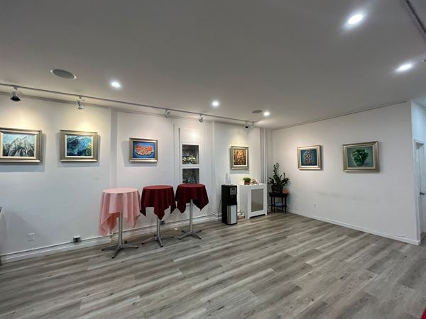 Broadway Gallery New York