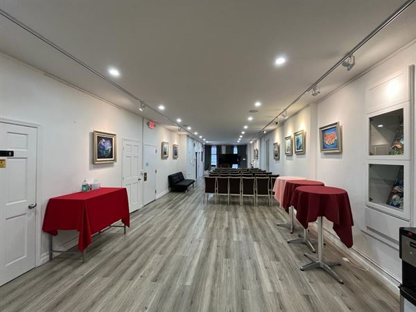 Broadway Gallery New York