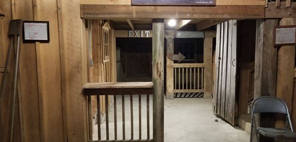 Red Brick Bridal Barn