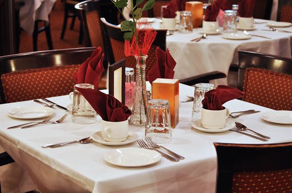 Canadiana Restaurant & Banquet Hall