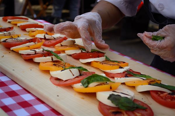 Tomato Flyer Pizza Co.