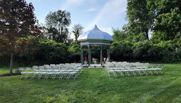 The Olde Stone Porch