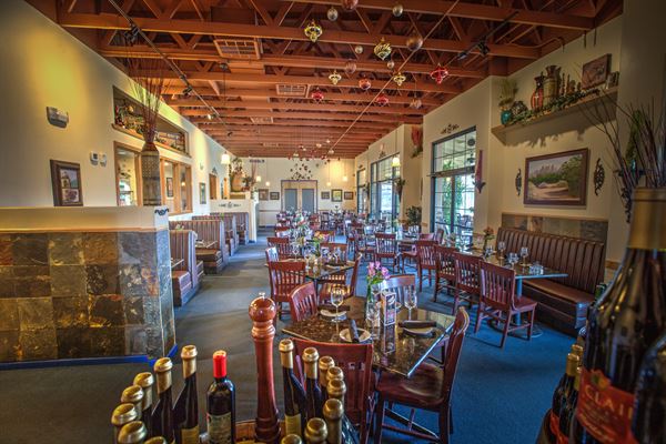 D.H. Lescombes Winery & Bistro - Las Cruces